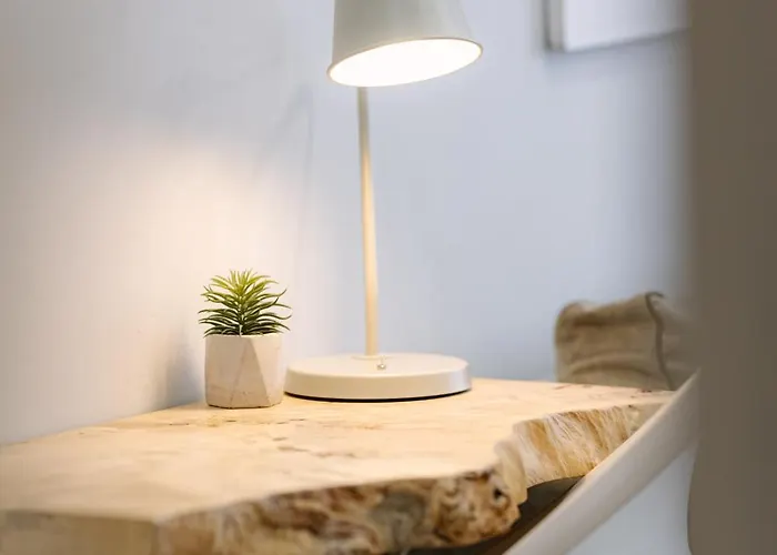 Ndk - Urbanlux Medius 2Bdr Free Parking *