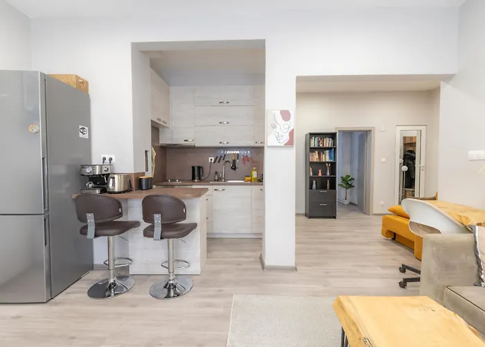 Ndk - Urbanlux Medius 2Bdr Free Parking